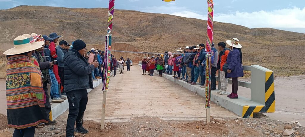 ista panorámica del Puente Vehicular Chivirapi bolivar


