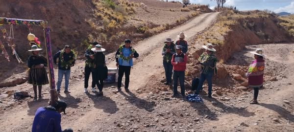 Inicio de obras de menor Huacruyo en Bolivar