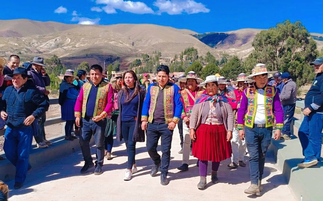 Entrega del Puente Vehicular Río Bolívar.